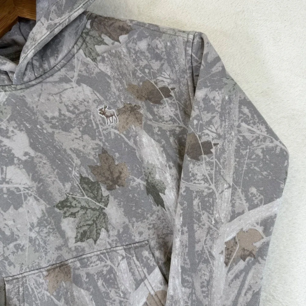 Abercrombie Kids A&F Essentials Camo Leaf Print Pullover Hoodie Grey Size 7/8